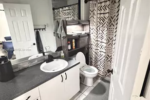 1314 W 77th St, Hialeah, FL 33014 - Photo 11