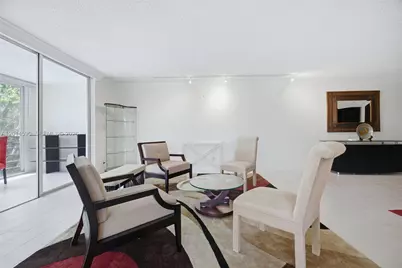 821 Cypress Blvd #307, Pompano Beach, FL 33069 - Photo 3