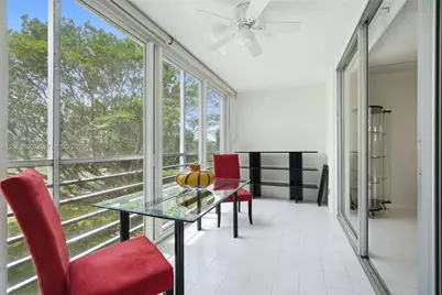 821 Cypress Blvd #307, Pompano Beach, FL 33069 - Photo 15
