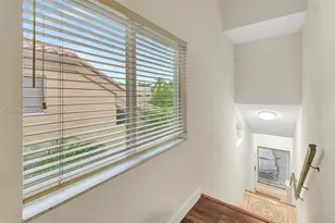 16339 Malibu Dr, Weston, FL 33326 - Photo 7