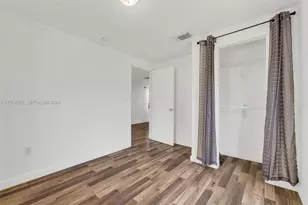 1463 NW 70th St, Miami, FL 33147 - Photo 11