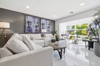 1501 S Ocean Blvd #307, Lauderdale by the Sea, FL 33062 - Photo 1