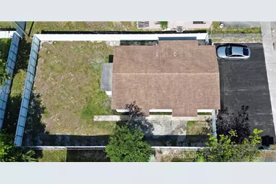 2480 NW 139th St, Opa Locka, FL 33054 - Photo 3