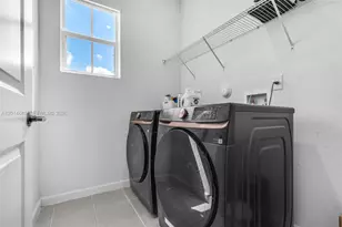 13629 SW 186th Ln, Miami, FL 33177 - Photo 11