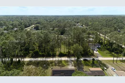2124 E Parkway, Deland, FL 32724 - Photo 5