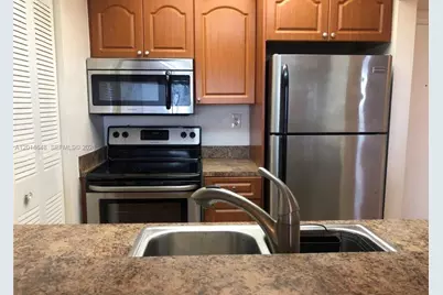 800 N Miami Ave #E-407, Miami, FL 33136 - Photo 5