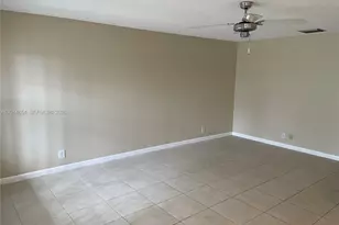 8621 NW 12th St, Plantation, FL 33322 - Photo 5