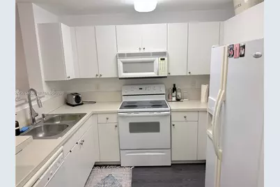 10 Aragon Ave #702, Coral Gables, FL 33134 - Photo 3