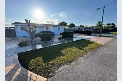 19500 SW 115th Ave, Miami, FL 33157 - Photo 1