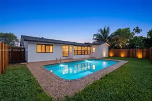 10171 NW 24th St, Sunrise, FL 33322 - Photo 1