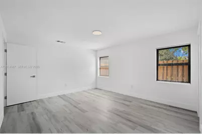 10171 NW 24th St, Sunrise, FL 33322 - Photo 23