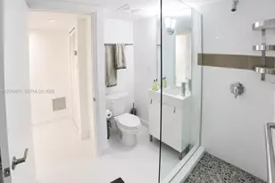 6917 Collins Ave, Miami Beach, FL 33141 - Photo 23