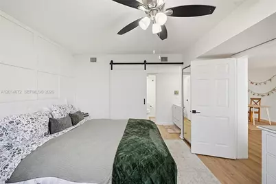3640 Whitehall Dr #406, West Palm Beach, FL 33401 - Photo 7