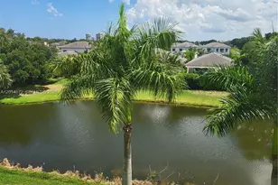 3640 Whitehall Dr, West Palm Beach, FL 33401 - Photo 3
