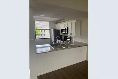 3640 Whitehall Dr #406, West Palm Beach, FL 33401 - Photo 3