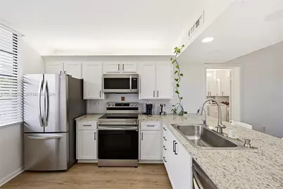 3640 Whitehall Dr #406, West Palm Beach, FL 33401 - Photo 23