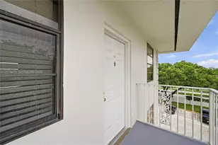 3640 Whitehall Dr, West Palm Beach, FL 33401 - Photo 21