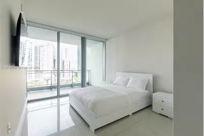 92 SW 3rd St #1812, Miami, FL 33130 - Photo 5