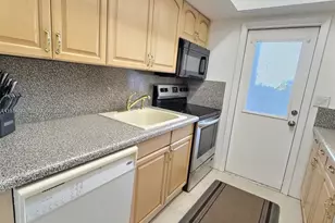 1300 N Ocean Blvd, Pompano Beach, FL 33062 - Photo 9