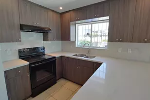 1270 NW 39th St, Miami, FL 33142 - Photo 5