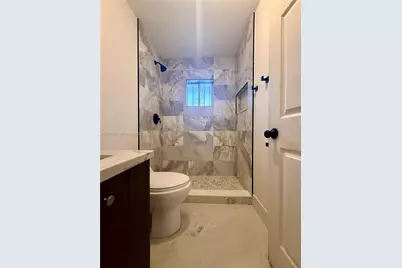 1270 NW 39th St #1270, Miami, FL 33142 - Photo 11