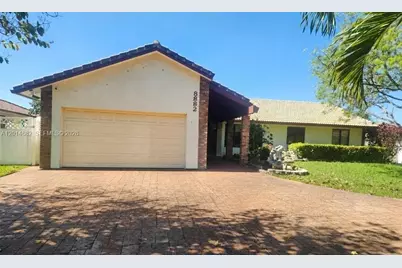 8882 SW 1st Pl, Coral Springs, FL 33071 - Photo 11