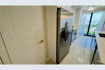 210 174th St #811, Sunny Isles Beach, FL 33160 - Photo 35