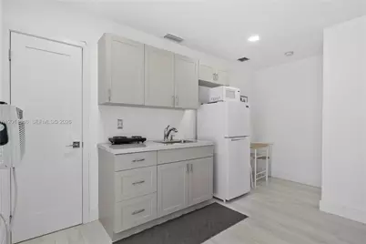 1204 SW 143rd Ct #B, Miami, FL 33184 - Photo 11