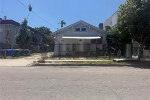 1236 NW 5th St, Miami, FL 33125 - Photo 1