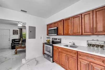 2222 NW 105th St, Miami, FL 33147 - Photo 11