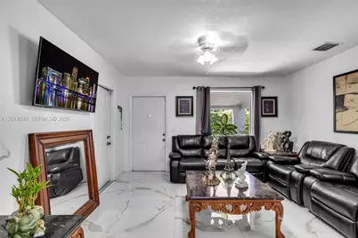2222 NW 105th St, Miami, FL 33147 - Photo 7