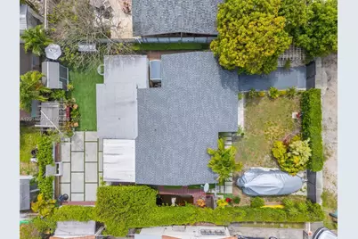 2222 NW 105th St, Miami, FL 33147 - Photo 51