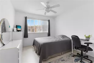 2486 Centergate Dr, Miramar, FL 33025 - Photo 21