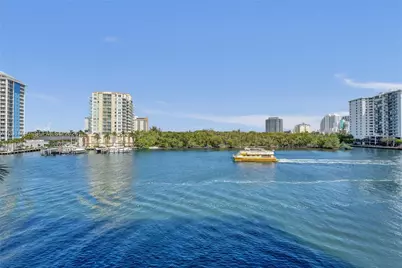 936 Intracoastal Dr #4F, Fort Lauderdale, FL 33304 - Photo 3