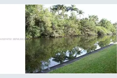 115 Royal Park Dr #4B, Oakland Park, FL 33309 - Photo 13