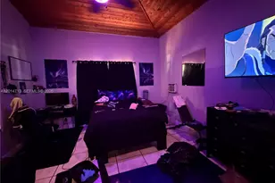 385 NE 129th St, North Miami, FL 33161 - Photo 5