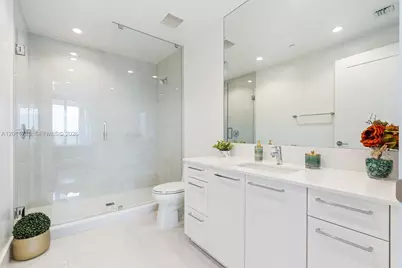 100 E Las Olas Blvd #4203, Fort Lauderdale, FL 33301 - Photo 23