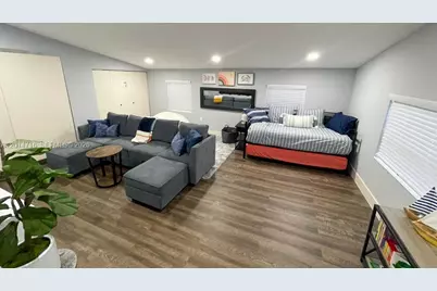 936 NE 128th St, North Miami, FL 33161 - Photo 19