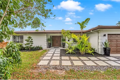 1111 NW 70th Ter, Plantation, FL 33313 - Photo 5