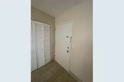 2000 Atlantic Shores Blvd #118, Hallandale Beach, FL 33009 - Photo 5