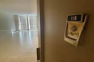 2000 Atlantic Shores Blvd, Hallandale Beach, FL 33009 - Photo 3