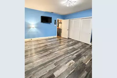 8600 NW 57th Ct, Tamarac, FL 33321 - Photo 9