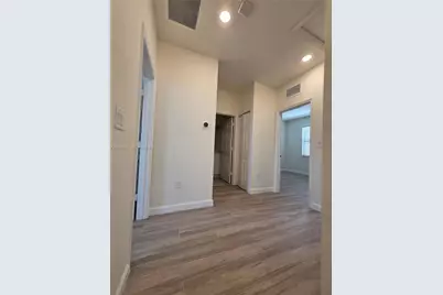 10840 W 33rd Ln, Hialeah, FL 33018 - Photo 11