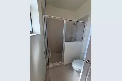 10840 W 33rd Ln, Hialeah, FL 33018 - Photo 7