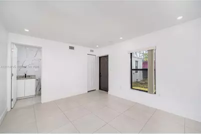 2106 Plunkett Ct, Hollywood, FL 33020 - Photo 21