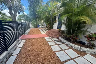 536 NE 69th St, Miami, FL 33138 - Photo 23