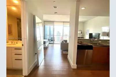 1060 Brickell Ave #3709, Miami, FL 33131 - Photo 3