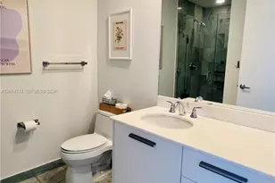1060 Brickell Ave, Miami, FL 33131 - Photo 17
