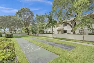 715 Gardens Dr, Pompano Beach, FL 33069 - Photo 21