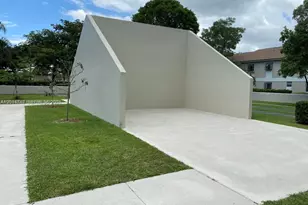 715 Gardens Dr, Pompano Beach, FL 33069 - Photo 19